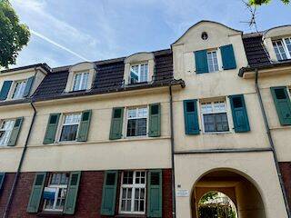 SOMMERAKTION* LEERE VIER ZIMMER WOHNUNG IM DACHGESCHOSS OHNE BALKON!, 47259 Duisburg (Huckingen Hüttenheim Mündelheim Ungelsheim Wanheim-Angerhausen)