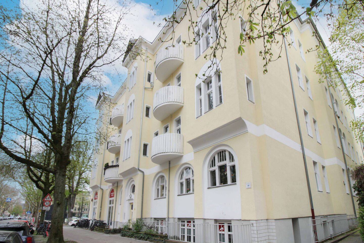 Sofort einziehen: Attraktive 2-Zimmer-Wohnung mit großzügigem Wohnbereich in Berlin-Friedenau, 12161 Berlin (Steglitz-Zehlendorf Friedenau Steglitz)