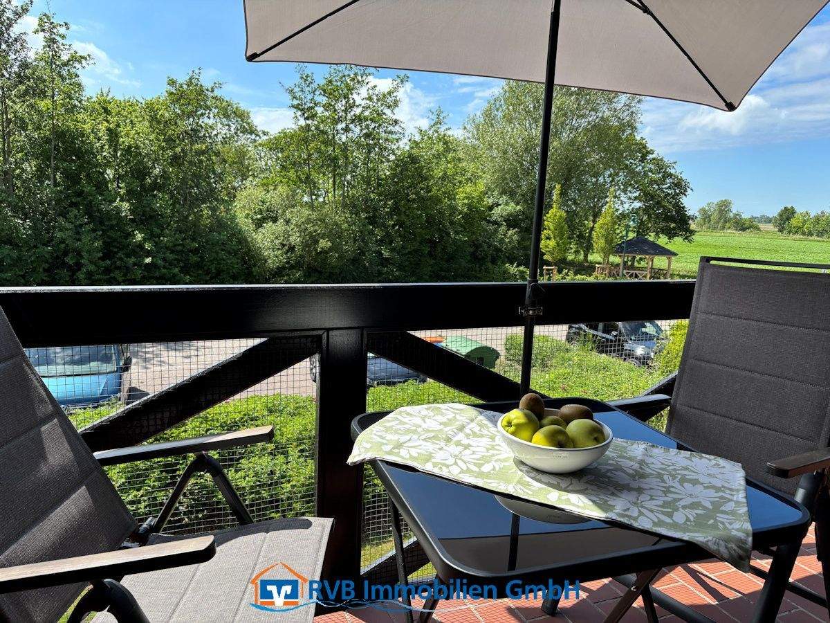 Dachgeschosswohnung in Werdum mit traumhaftem Blick, 26427 Werdum