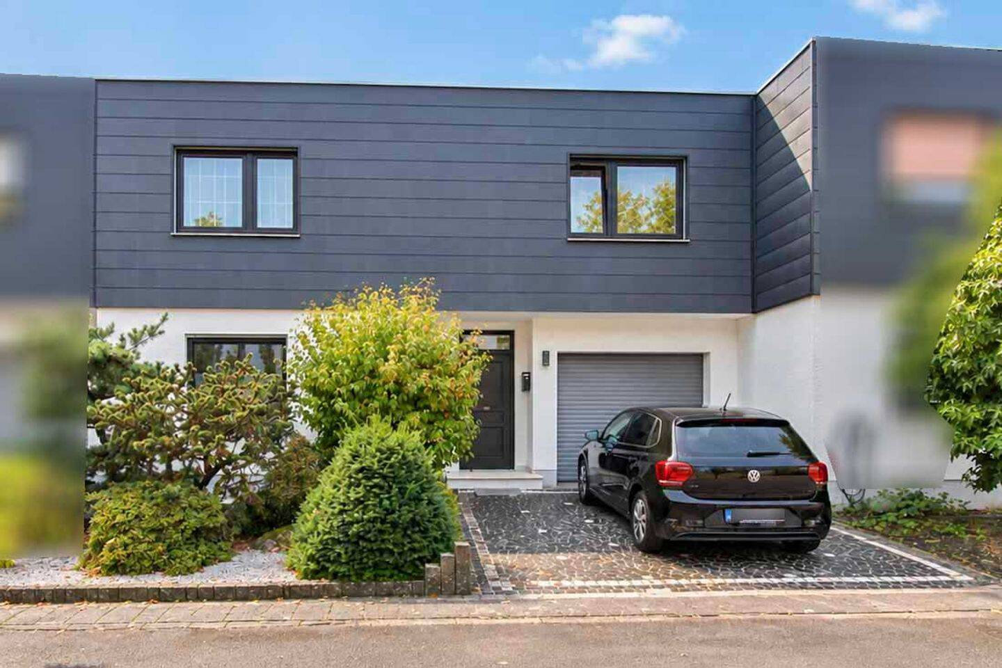 Viel Raum zum Leben- Reihenmittelhaus mit besonderer Gartenidylle, 63456 Hanau