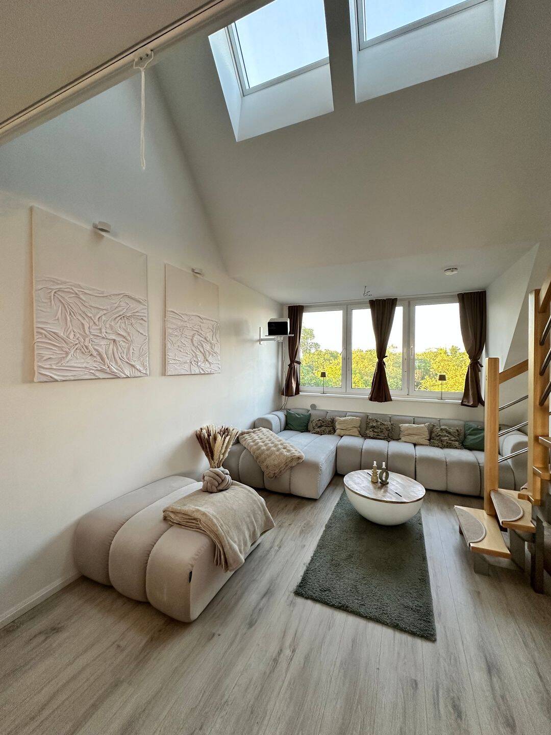 Nachmieter gesucht: Hochwertige 4-Zimmer-Maisonette-DG-Wohnung mit Terrasse in Treptow-Köpenick, 12437 Berlin (Treptow-Köpenick)