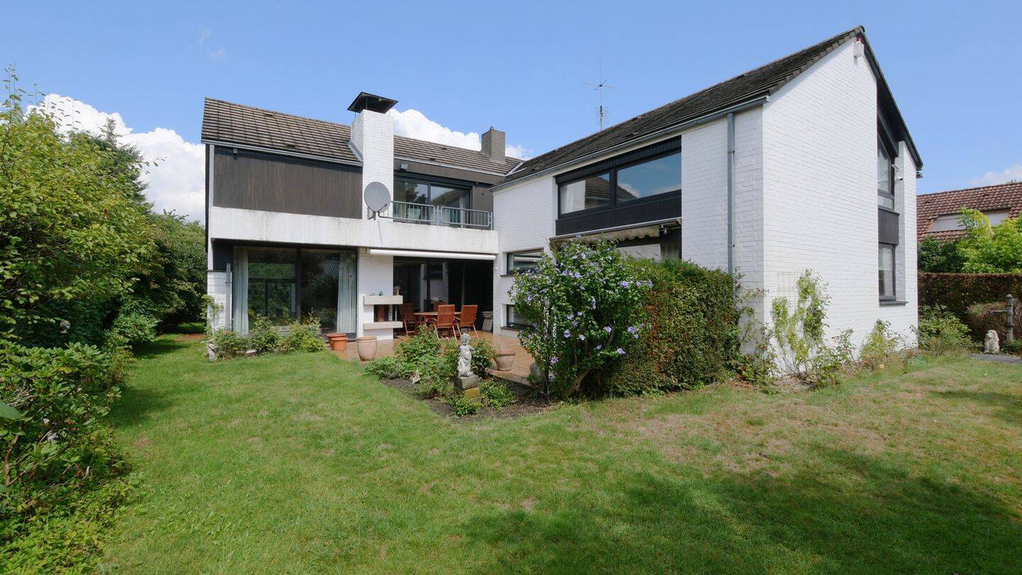 Leben in bester Lage von Lippstadt – Großzügiges Einfamilienhaus auf weitläufigem Grundstück, 59555 Lippstadt