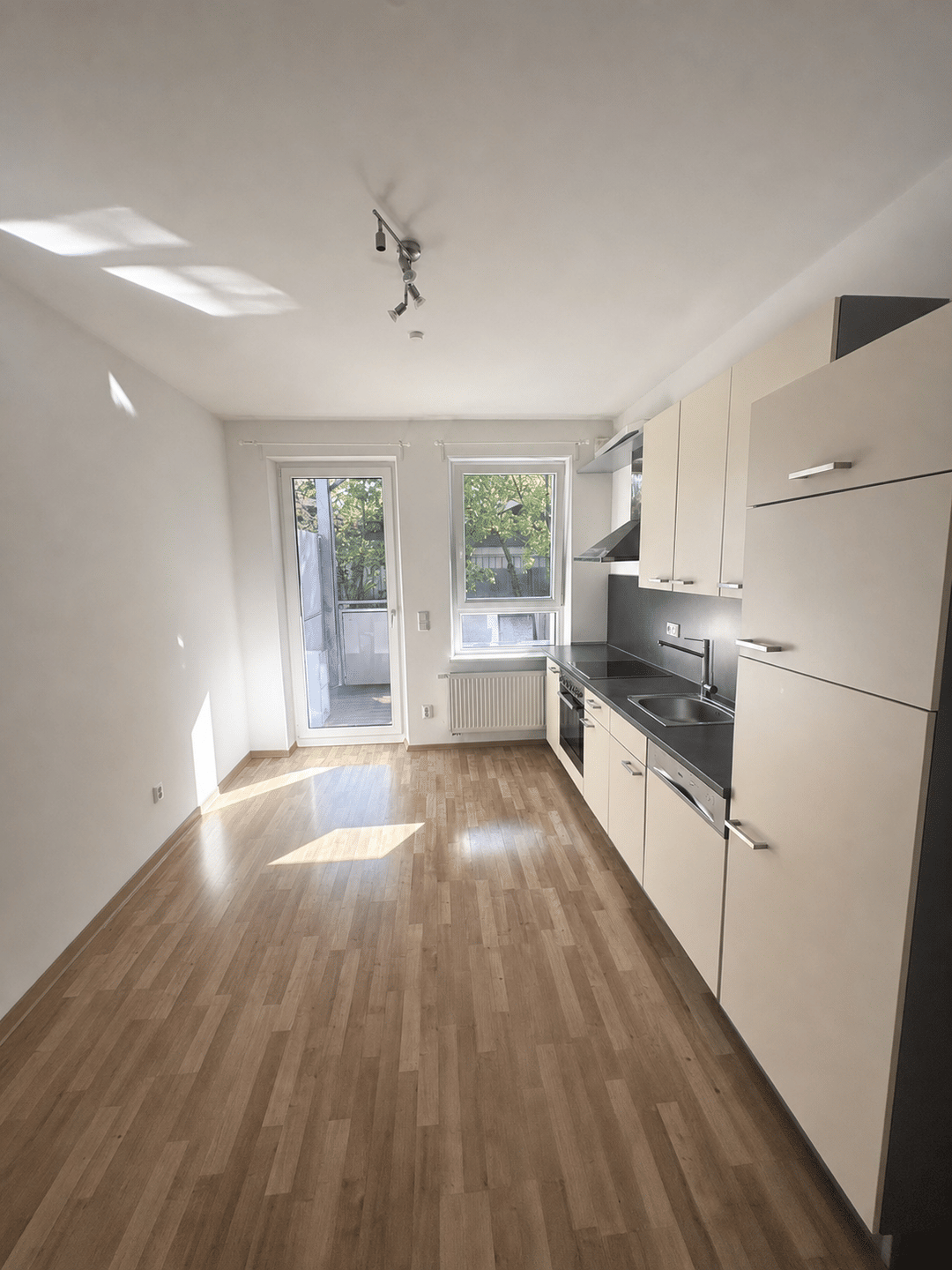 2-Zimmer-Wohnung – Top-Lage an der Stadtgrenze Nürnberg/Fürth, 90762 Fürth (Innenstadt)