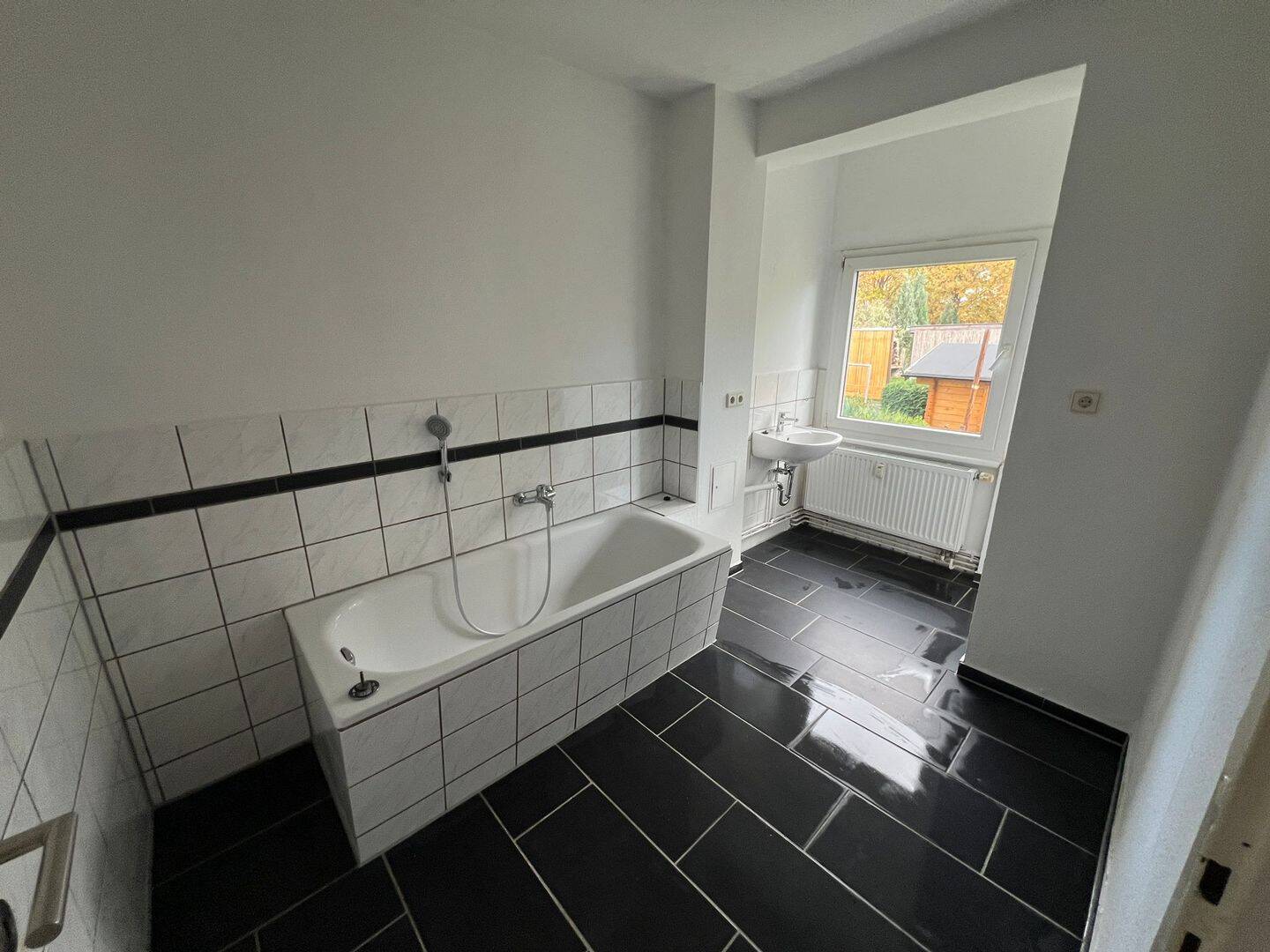 hübsche 3-Raumwohnung im schönen Regis-Breitingen, 4565 Regis-Breitingen