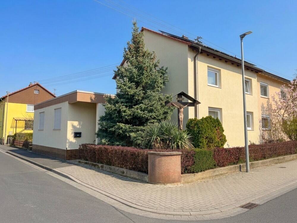 Attraktive Doppelhaushälfte mit Einliegerwohnung und guter Energieeffizienz, 67069 Ludwigshafen am Rhein (Edigheim Oppau Pfingstweide)