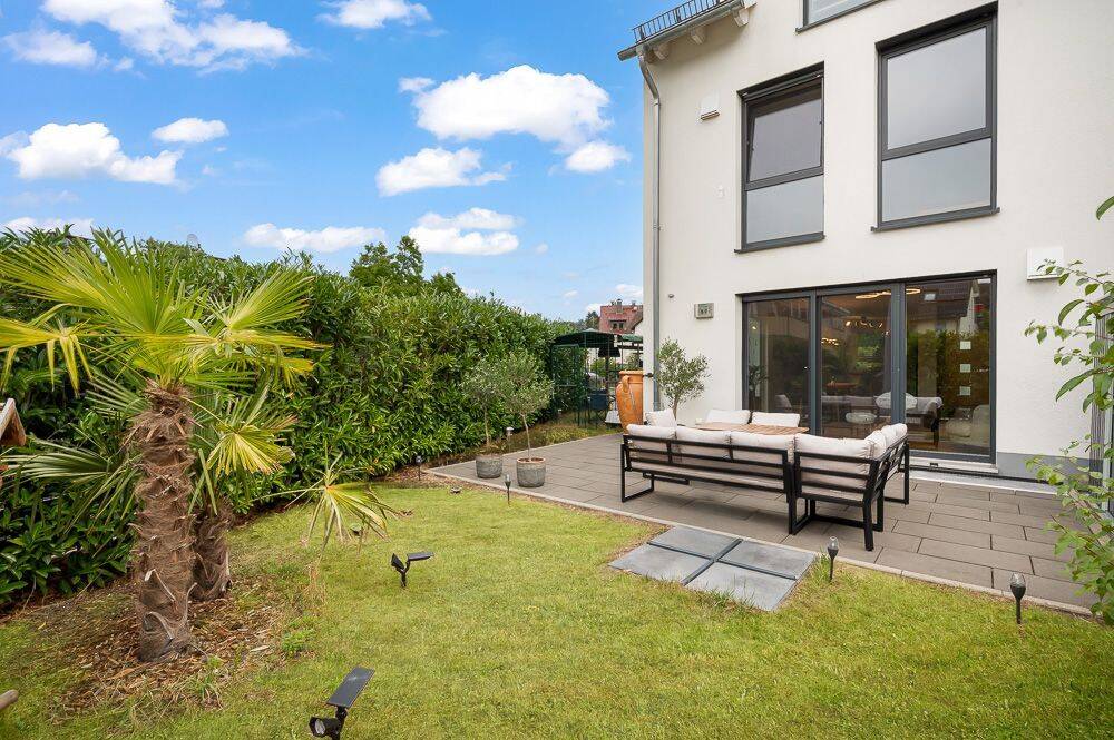 Für Familien in Fischbach: Geräumiges Traumhaus mit Sonnenterrasse zum Entspannen, 65779 Kelkheim (Taunus)