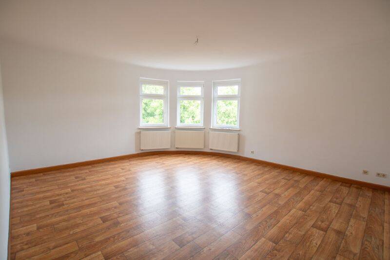 Große 2-Zimmerwohnung mit Wanne und Dusche und zukünftiger Einbauküche., 6114 Halle (Saale) (Am Wasserturm Giebichenstein Innenstadt Paulusviertel Trotha)