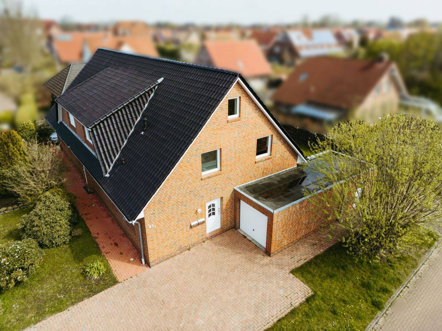 Großzügige Doppelhaushälfte in ruhiger Lage von Conrebbersweg – Emden, 26721 Emden (Barenburg Conrebbersweg Früchteburg Harsweg Stadtzentrum)