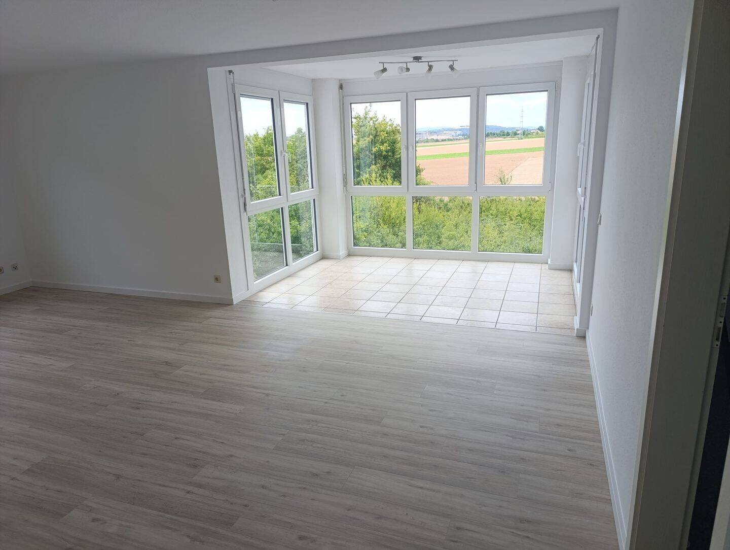 2 ZKB-Wohnung in Framersheim (nähe Alzey) /gut geschnitten / freundlich und hell, 55234 Framersheim
