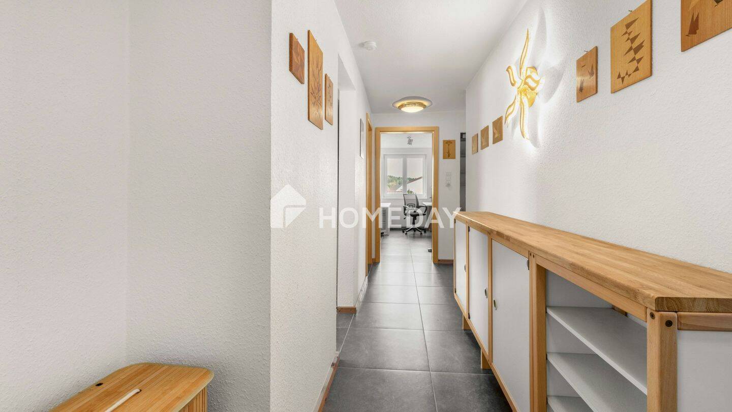 Premium-3-Zimmer-Wohnung: Aufwendig modernisiert mit Kamin, Balkon & hochwertiger Ausstattung, 74417 Gschwend