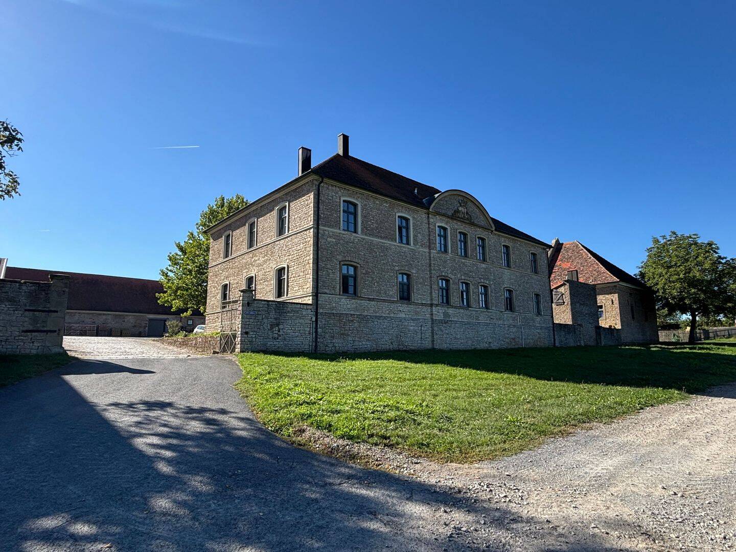 Helle 4 Zimmer Wohnung mitten in den Weinbergen, 97332 Volkach