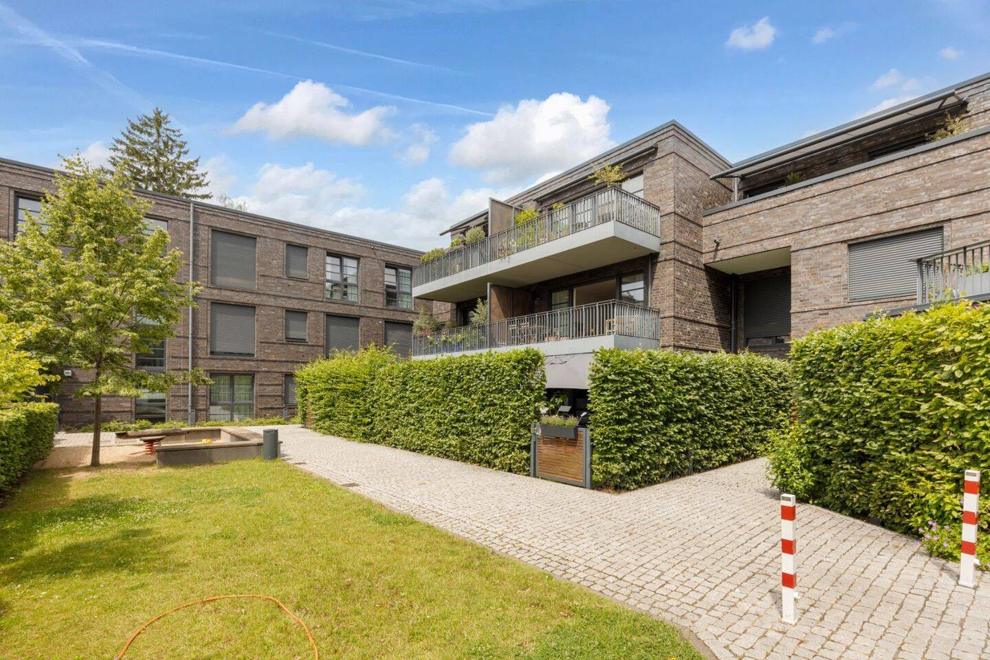 Exklusive 2-Zimmer-Wohnung in der Alten Porzellanmanufaktur – bezugsbereit, 40239 Düsseldorf (Düsseltal Mörsenbroich)