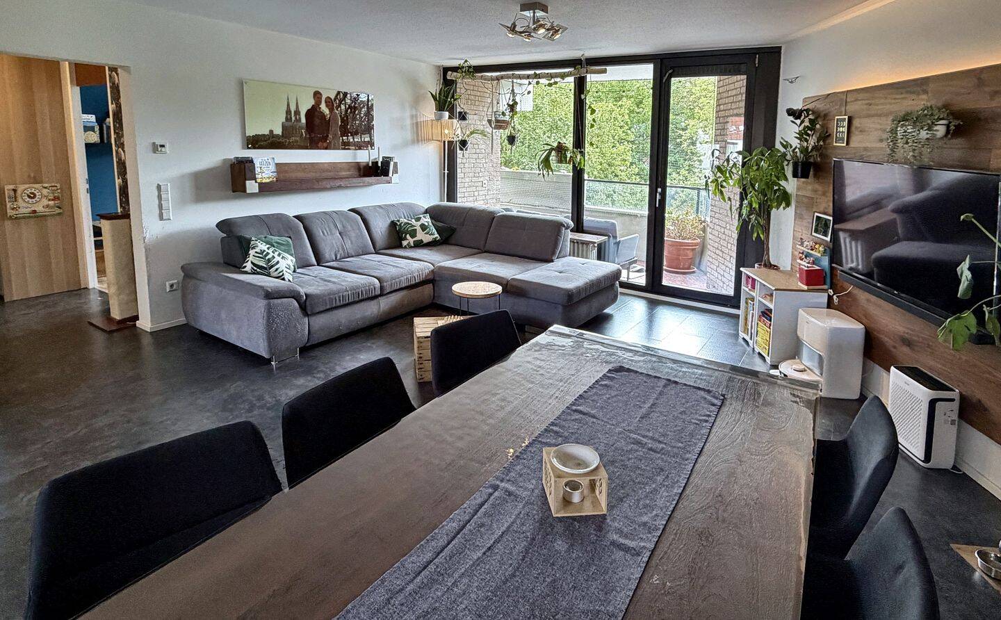 Familienfreundlich & saniert: 3 Zimmer, 102 m² mit 2 Bädern und 2 Balkonen in Köln-Westhoven, 51149 Köln (Porz Eil Ensen Gremberghoven Westhoven)