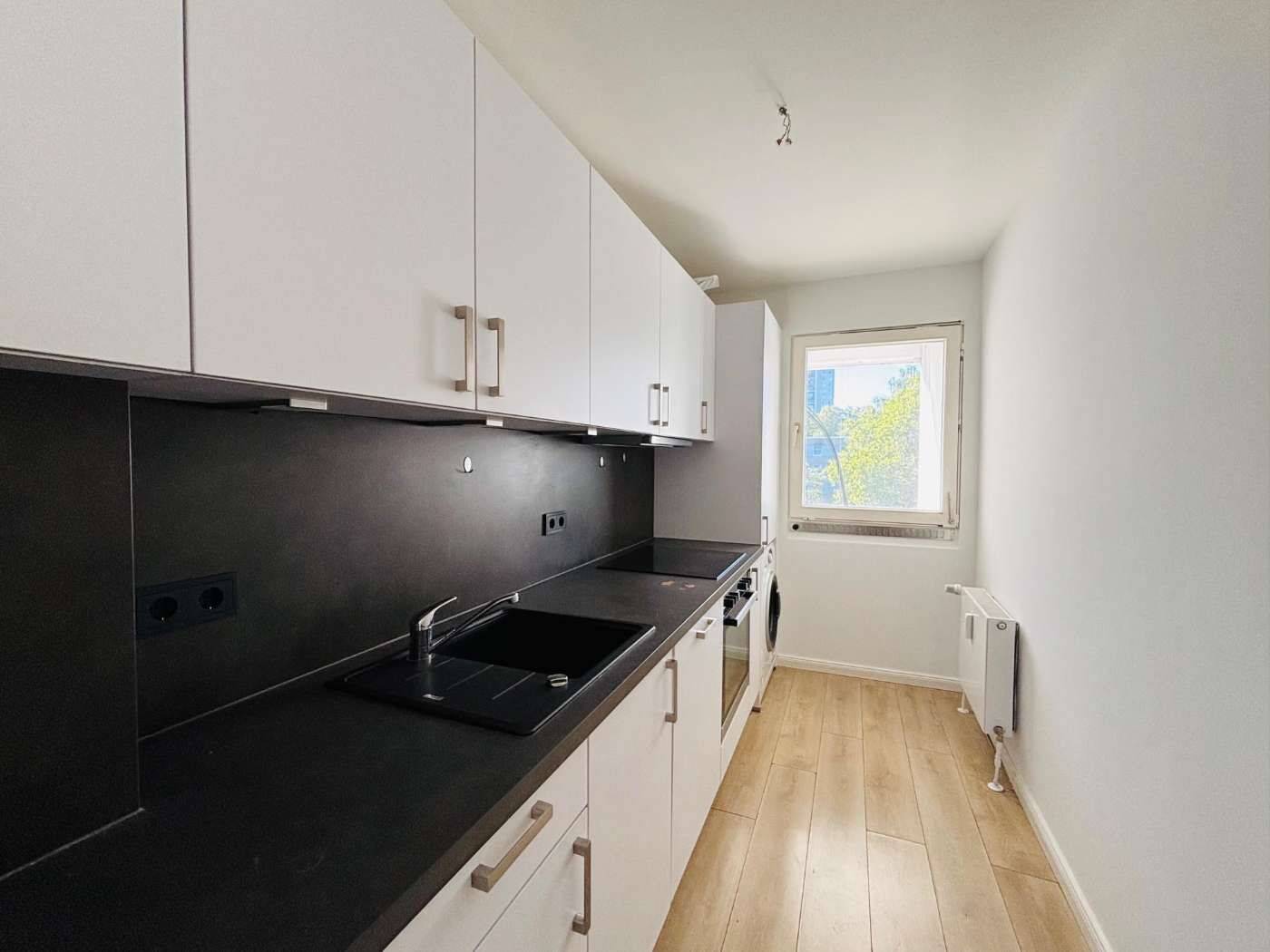 3-Zimmer-Dachgeschoss-Wohnung mit Balkon und Einbauküche in Jenfeld, 22043 Hamburg (Wandsbek Jenfeld Marienthal Tonndorf)
