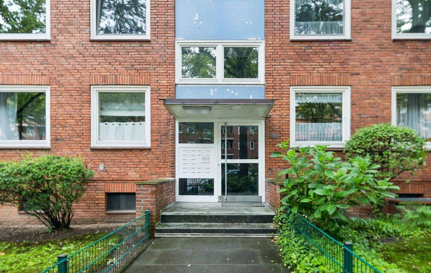 Helle 3-Zimmer-Wohnung mit viel Potential, 22303 Hamburg (Hamburg-Nord Barmbek-Nord Winterhude)