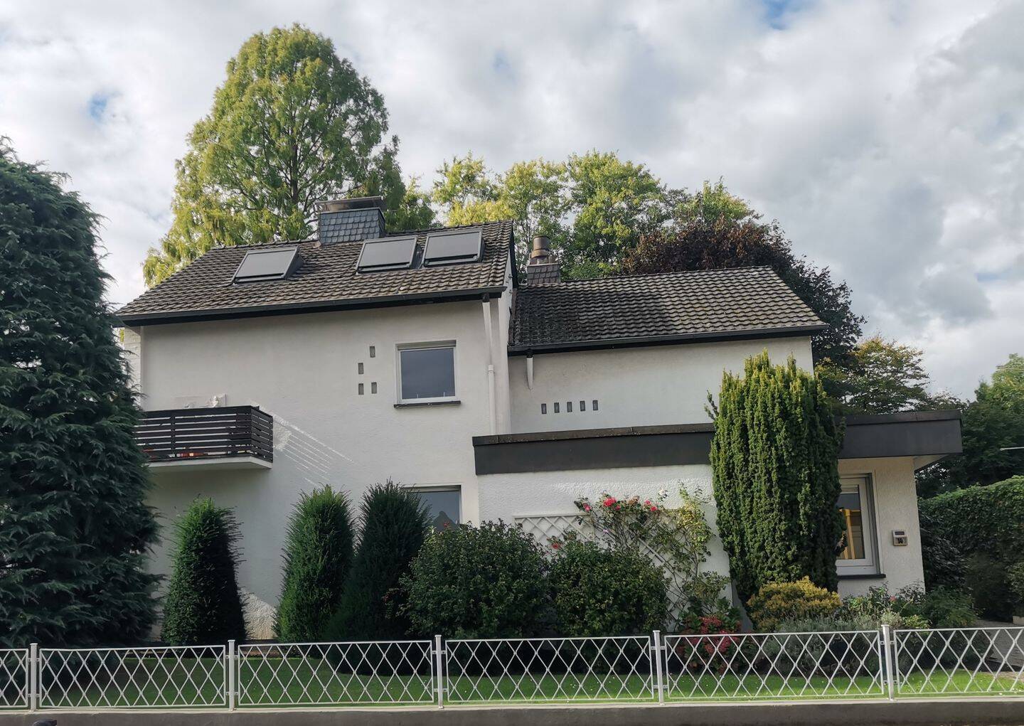 exklusiv möblierte aussergewöhnliche 3,5 Zimmer Atelier – Wohnung 62m² (76m² Grundfläche), 51107 Köln (Kalk)