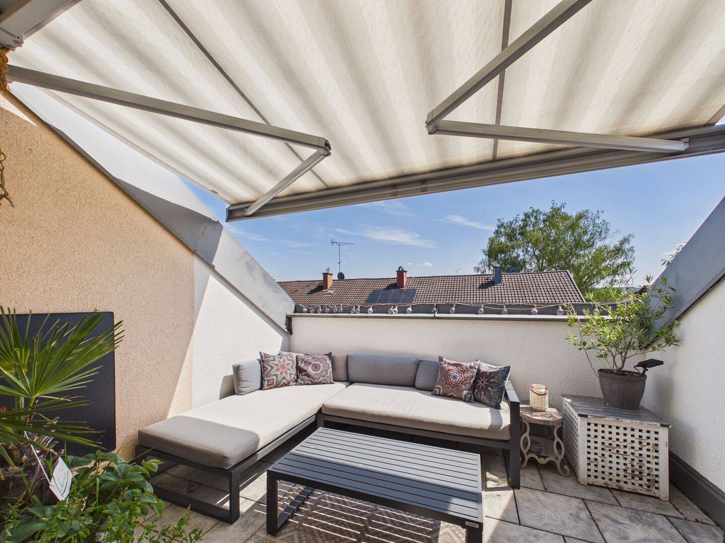 SITULI: Wohnen ganz oben – Großzügige 3,5-Zimmerwohnung mit sonniger Südterrasse, 82256 Fürstenfeldbruck