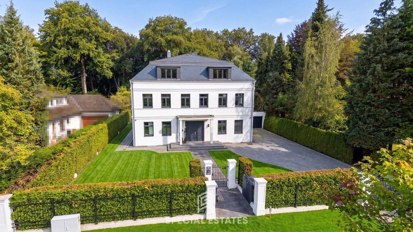Einzigartige Familienvilla zum Verlieben – großzügiger Garten trifft auf erstklassige Ausstattung!, 22391 Hamburg (Wandsbek)
