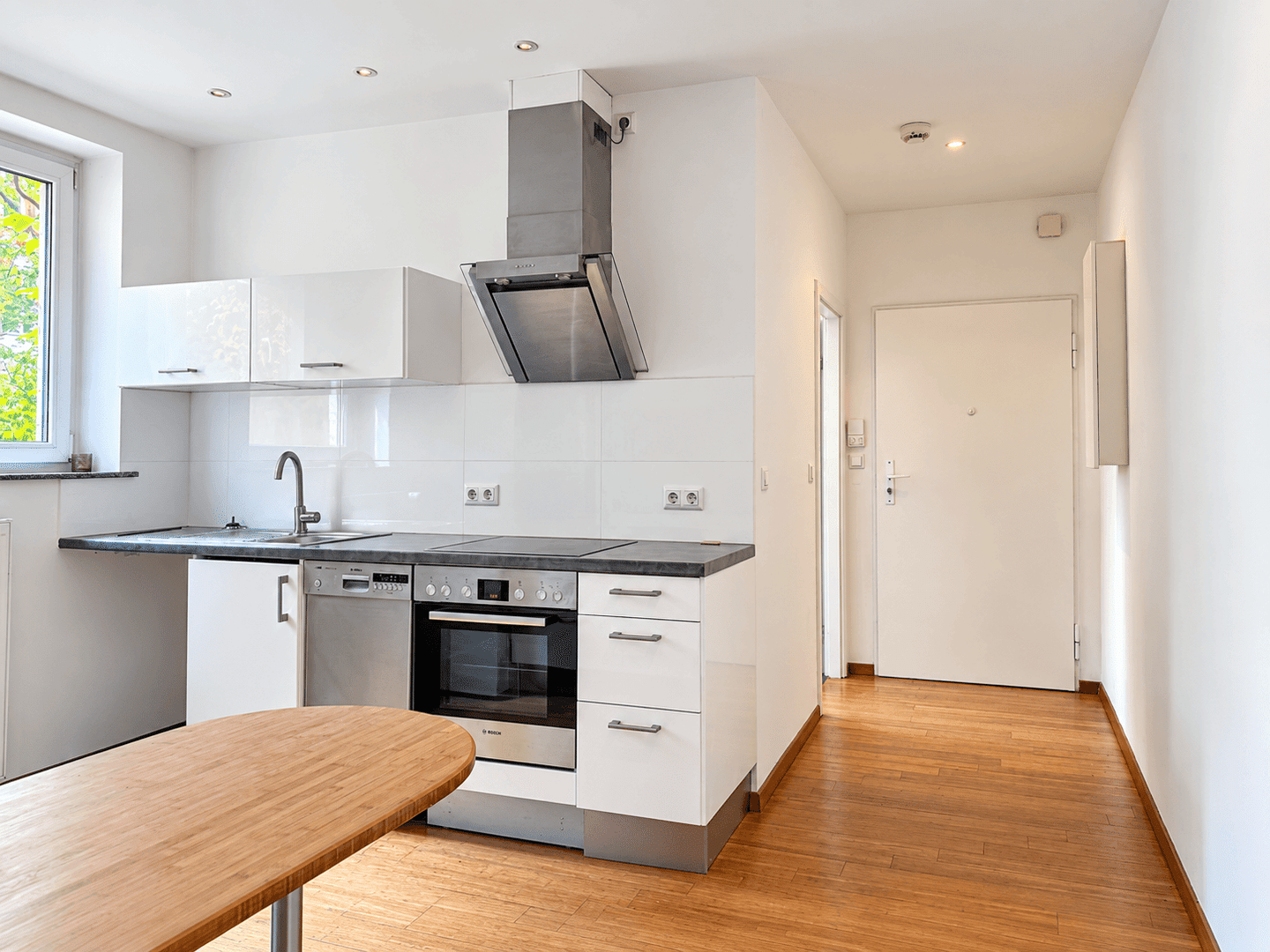Provisionsfrei – Bezugsfreie 2-Zimmer-Wohnung mit Balkon nahe Viktoria-Luise-Platz!, 10781 Berlin (Tempelhof-Schöneberg Schöneberg)