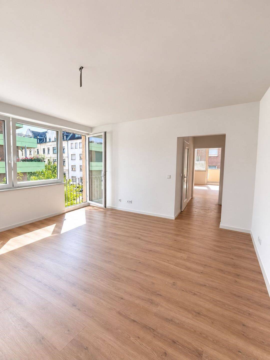 Lichtdurchflutete 2-Zi Wohnung zwischen Stadtwald und Schönwasserpark – Kernsaniert, 47800 Krefeld