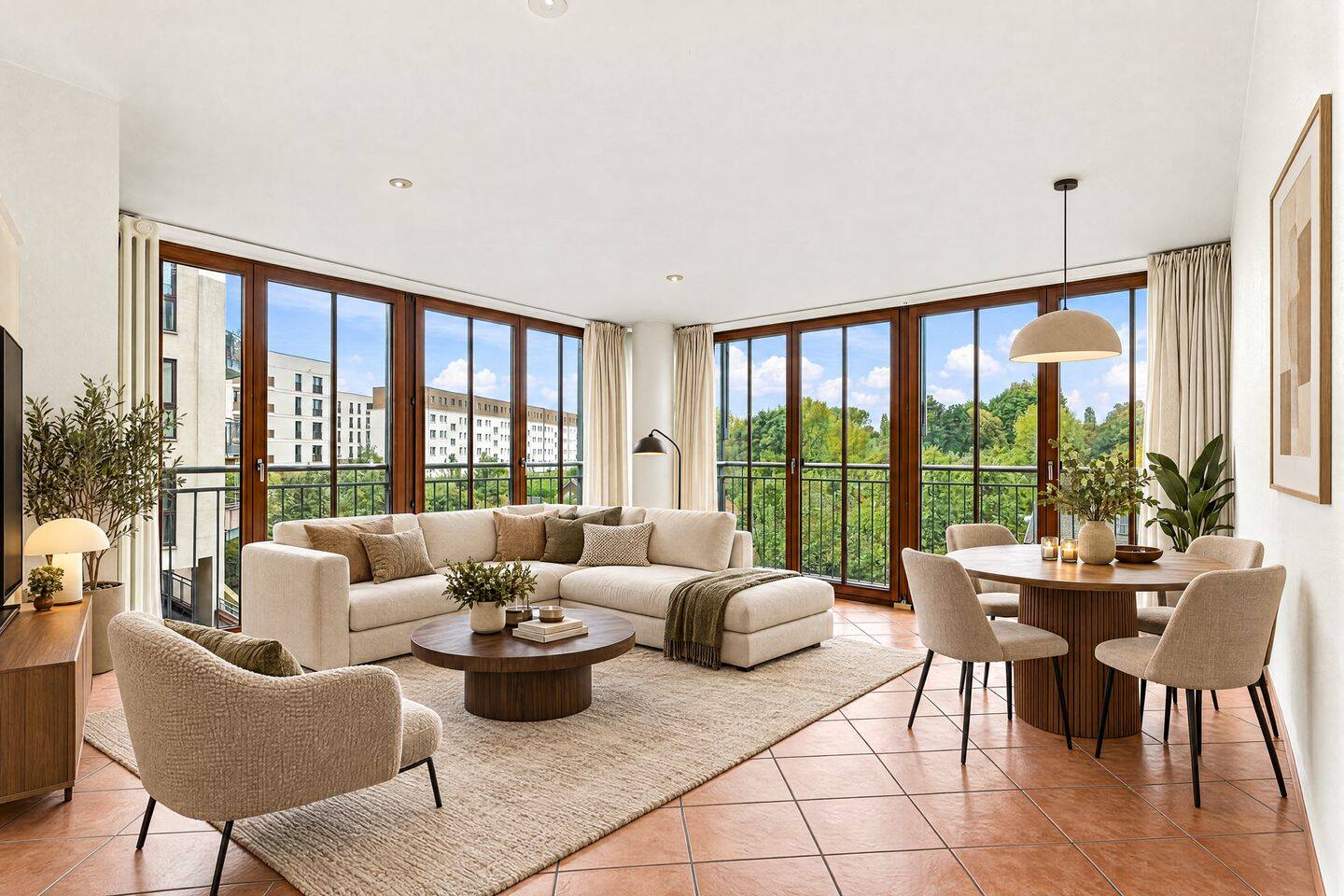 Helle 2-Zimmer-Wohnung mit Blick ins Grüne und Tiefgarage, 13187 Berlin (Pankow)