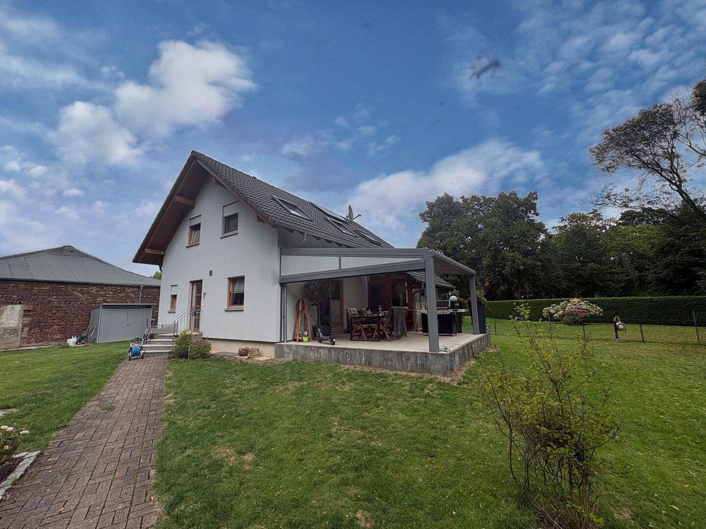 Von der Decke bis zum Keller: Rundum-Komfort in Südkamen!, 59174 Kamen