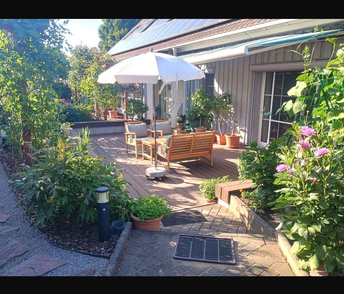Große Eigentumswohnung im Bungalowstil mit Wintergarten, Garten, Terrasse und Stellplatz, 41334 Nettetal