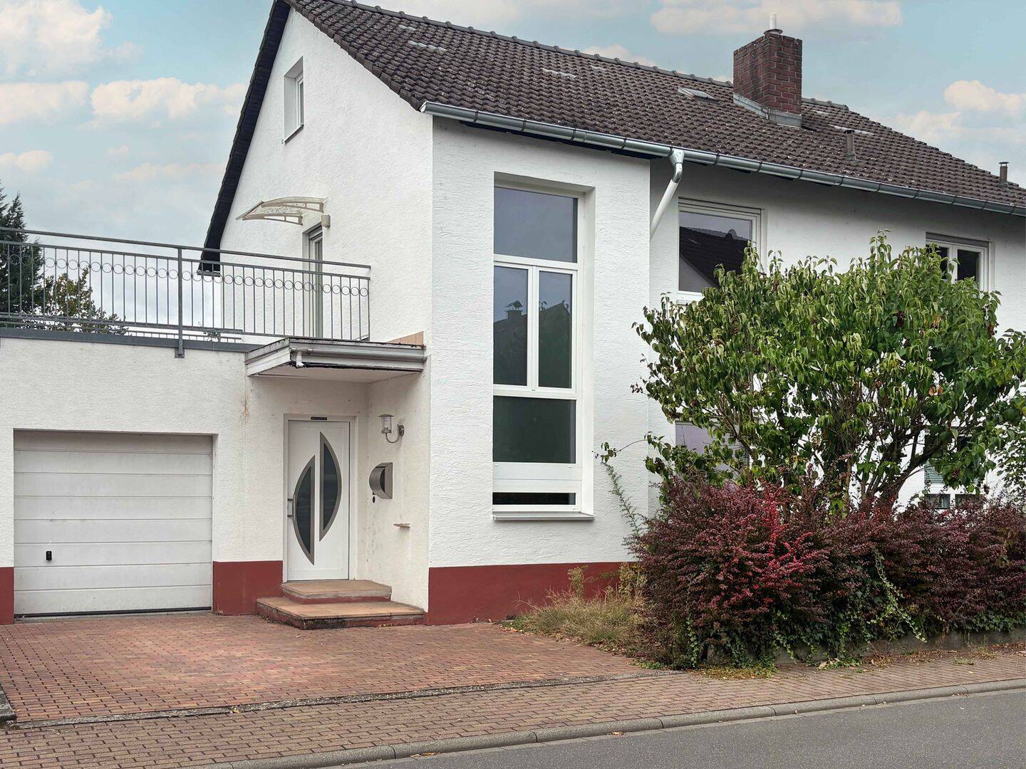 Freistehendes Einfamilienhaus mit großem Garten und Dachterrasse auf Erbpachtgrundstück in Eppelheim, 69214 Eppelheim