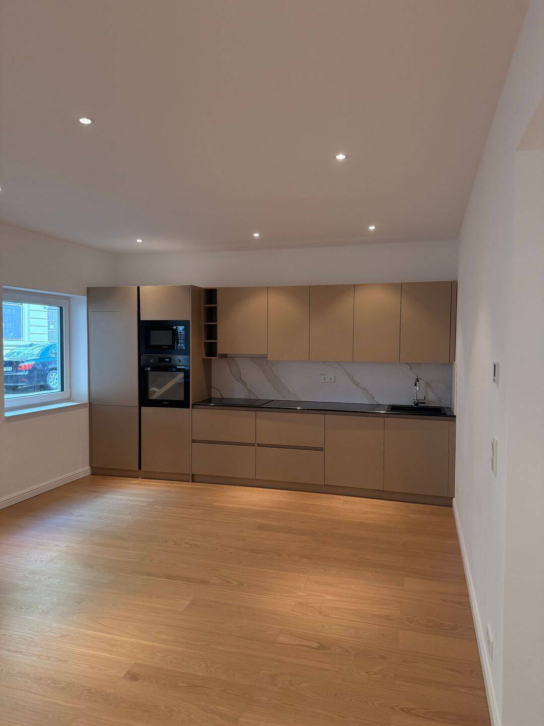 Frisch kernsanierte 3-Zimmer-Wohnung mit offenem Wohnkonzept & Einbauküche in Solingen, 42655 Solingen (Höhscheid Merscheid Solingen-Mitte Wald)