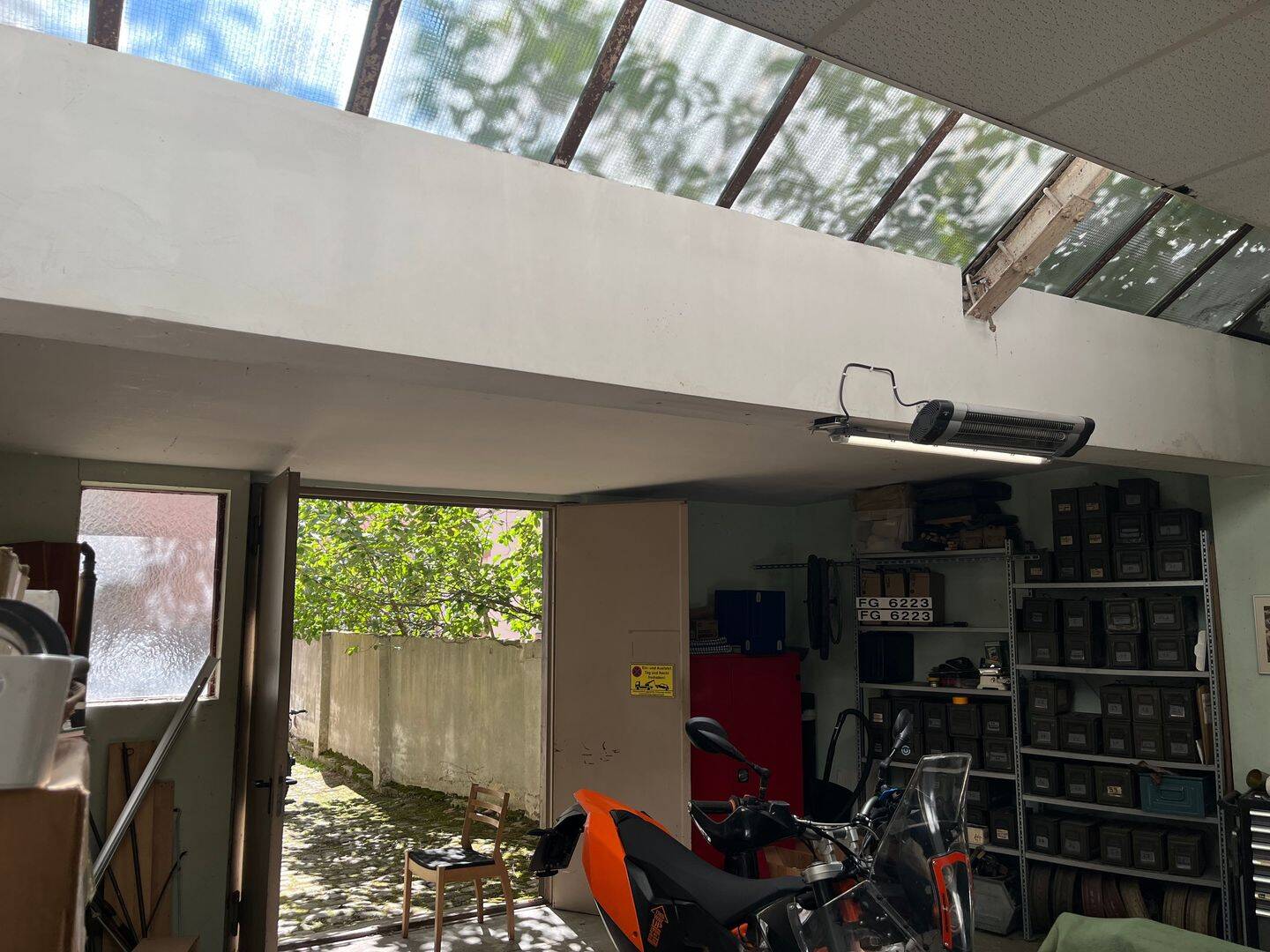 Werkstatt 90 m2 mit Wohnung 20 m2 nähe Fenitzerplatz, 90489 Nürnberg (Gärten bei Wöhrd Rennweg Veilhof Wöhrd)