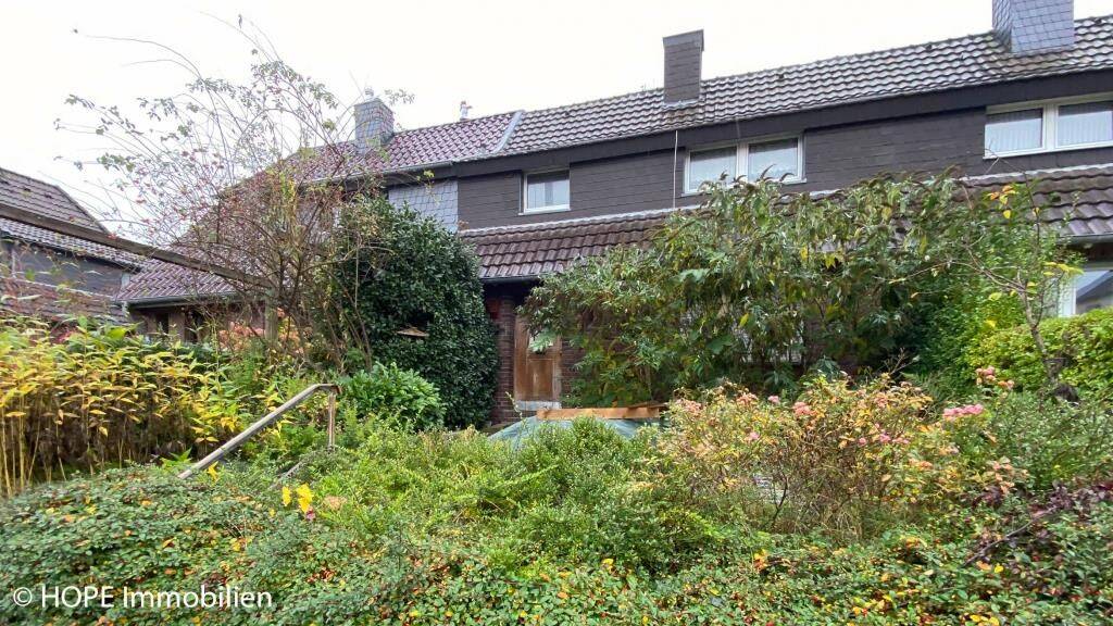 Kleines Zweifamilienhaus als Reihenmittelhaus in Krefeld zu verkaufen, 47803 Krefeld
