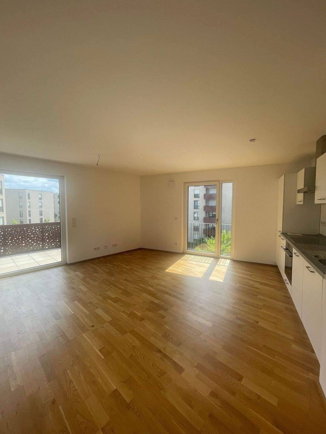 Großzügige 2-Zimmer mit Balkon, Einbauküche und Tiefgarage, 90547 Stein