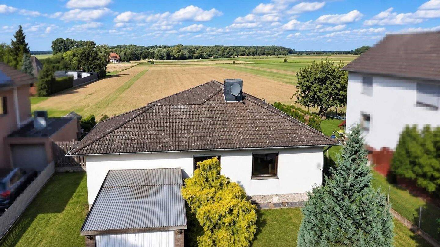 Bungalow mit Weitblick – großzügig wohnen in herrlicher Feldrandlage, 31832 Springe