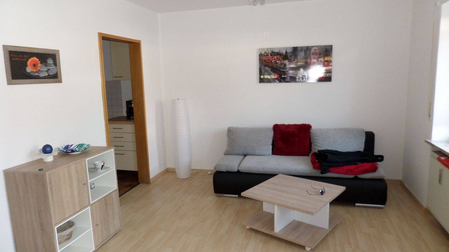 Geräumige 2 ZKB- Wohnung mit EBK und Garten, 85055 Ingolstadt