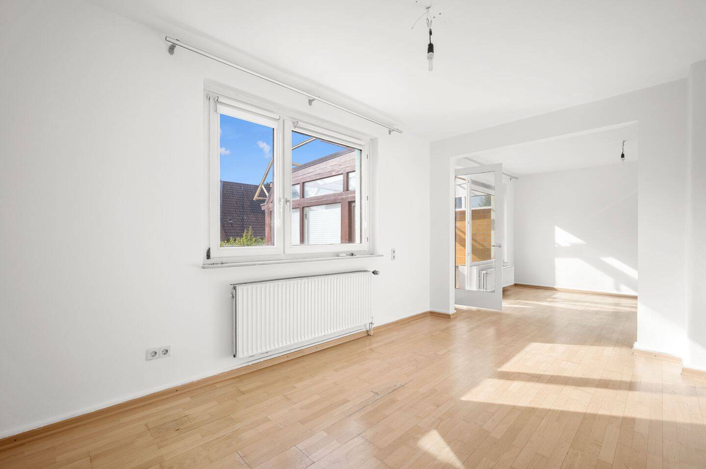 VIEL RAUM. VIELE MÖGLICHKEITEN. DREIFAMILIENHAUS MIT ZWEI FREIEN  WOHNEBENEN IN HANNOVER-BADENSTEDT., 30455 Hannover