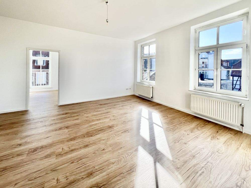 Schöne Stadtwohnung mit Blick über die Dächer von Detmold, 32756 Detmold