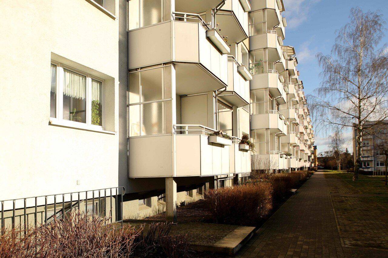 Balkon … Küche und Bad mit Fenster … Vogelviertel …, 17034 Neubrandenburg