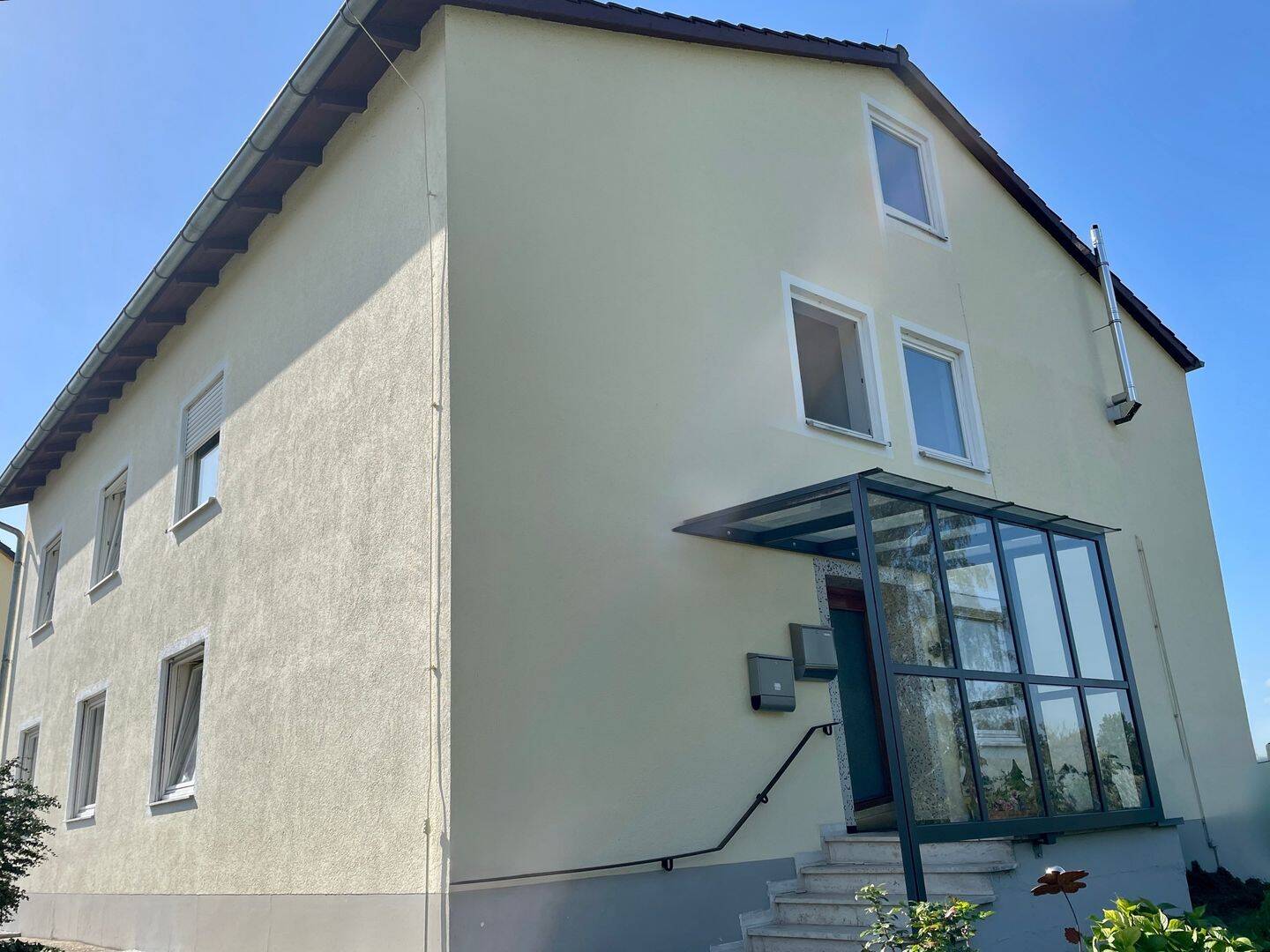 Großzügige 4-Zimmerwohnung mit Garage in Siegenburg, 93354 Siegenburg
