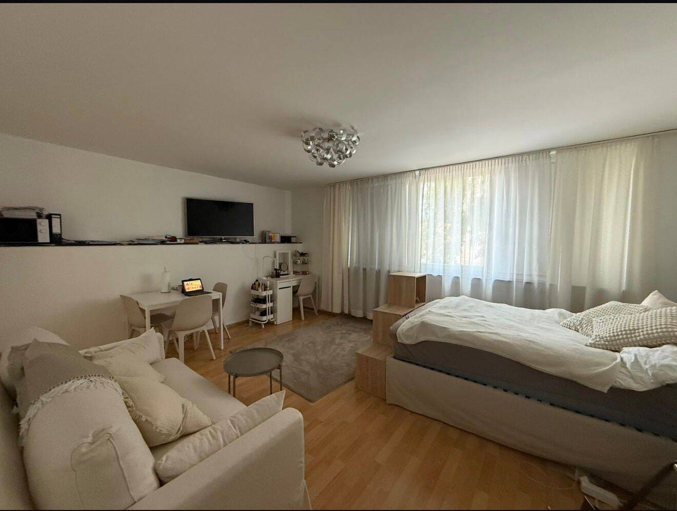1ZW WOHNUNG WANNENBAD EBK AM WILHELMSPLATZ BLEICHSTR FUSSLÄUFIG S BAHN BUSSE ALDI DM REWE FUSSGÄNGERZONE, 63065 Offenbach am Main (Offenbach am Main)