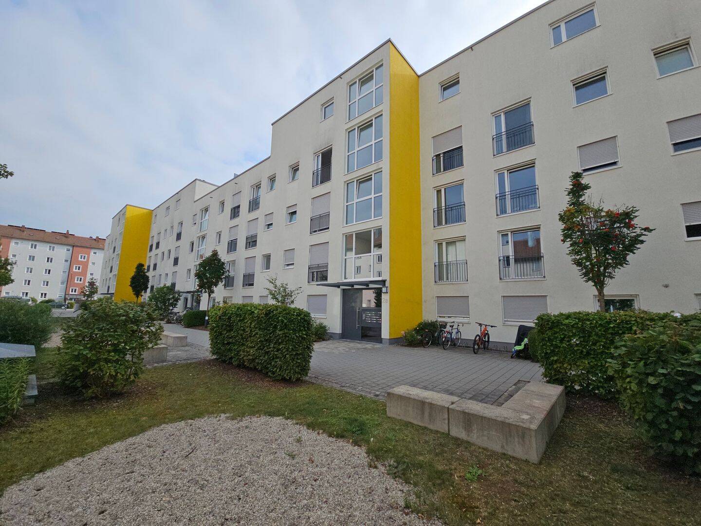 +++ Moderne 3 Zi.-Whg. mit Balkon+++, 84030 Landshut (Industriegebiet)