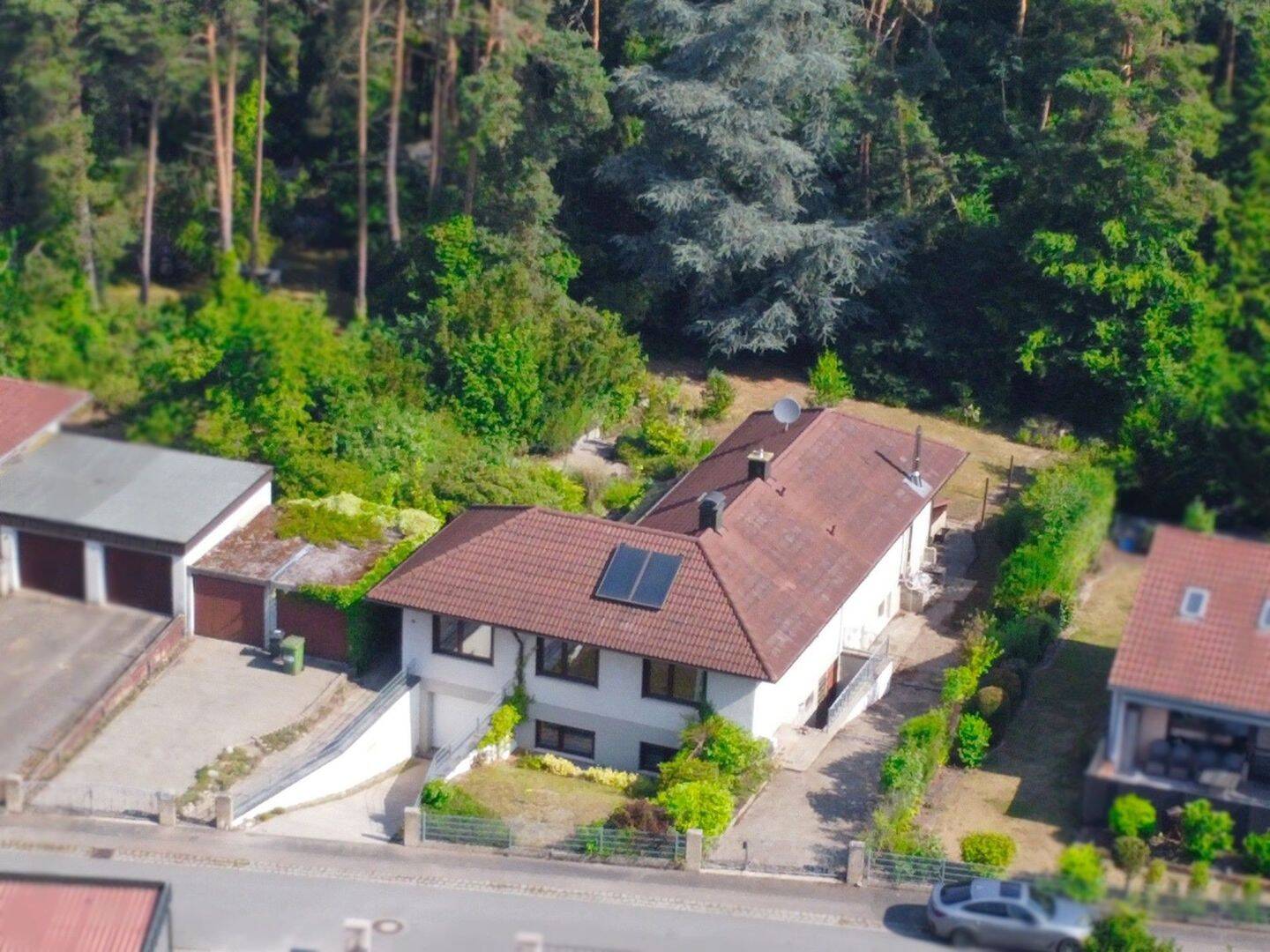 Familientraum mit 1.735 m² Traumgrundstück in ruhiger Waldrandlage von Röttenbach, 91341 Röttenbach