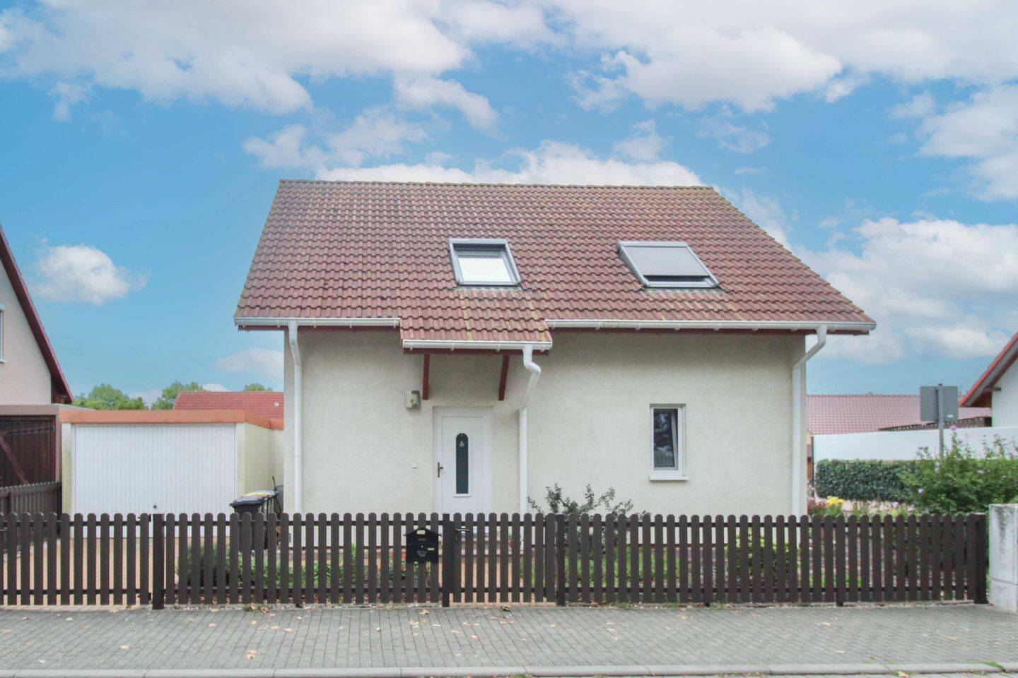 Gehoben und gepflegt: Modernisiertes 4-Zi.-EFH in Leipzig-Schönau mit Garten und Garage, 4205 Leipzig (Grünau-Mitte Grünau-Nord Grünau-Siedlung Miltitz Schönau)