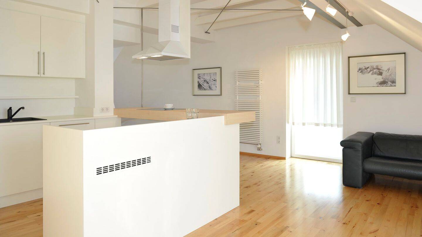Topmodernes, sehr helles Dachgeschoss – LOFT, 90451 Nürnberg (Eibach Hafen Maiach Reichelsdorf Röthenbach bei Schweinau)