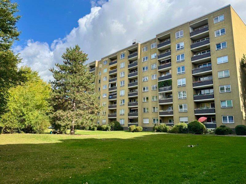 Vollständig modernisierte 4-Zimmer-Wohnung mit Balkon, Aufzug und Gäste-WC – in Berlin-Lichtenrade, 12305 Berlin (Tempelhof-Schöneberg Buckow Lichtenrade)