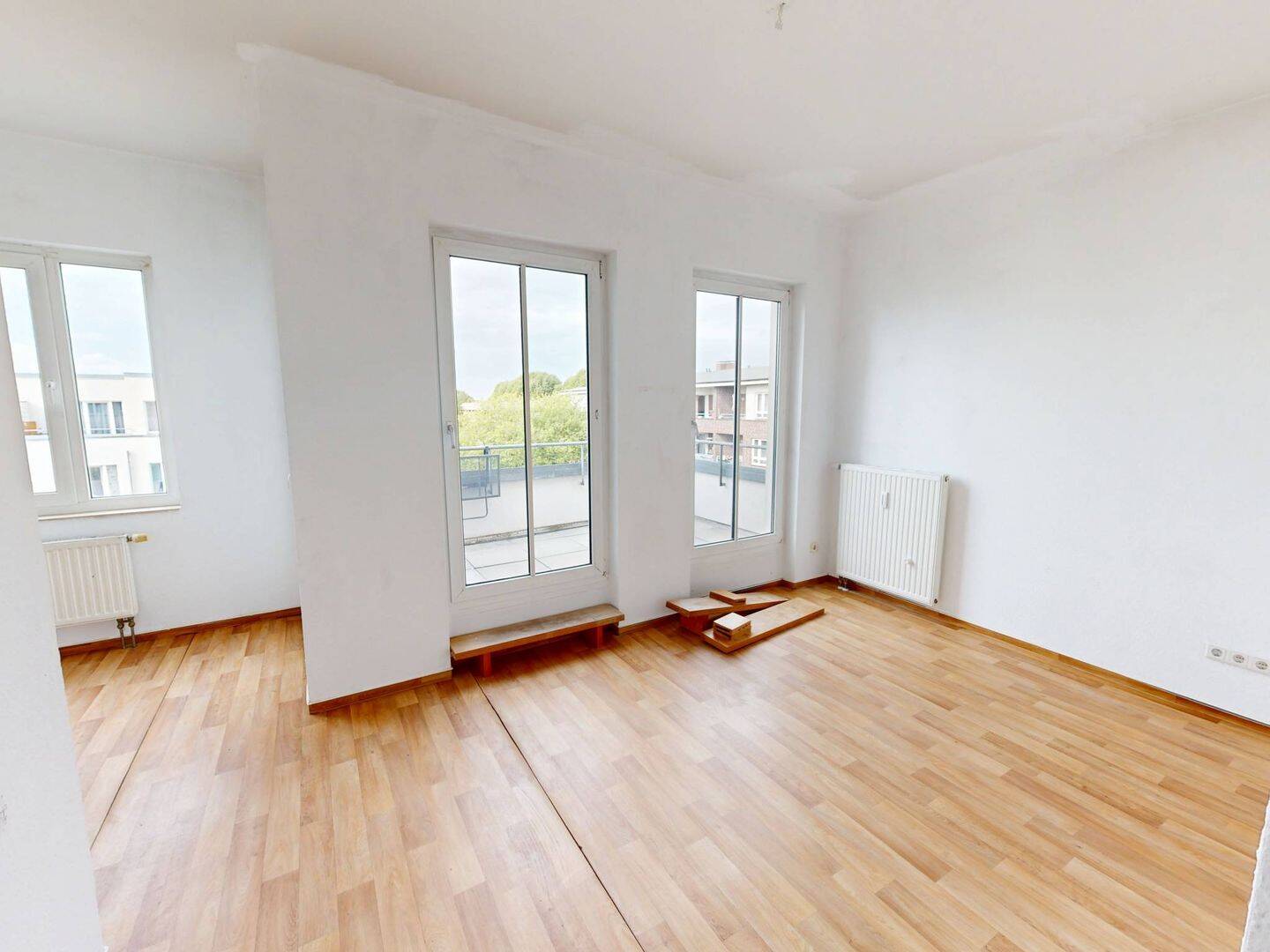 ** Helle 4-Zi.-Whg. mit BALKON und EBK in Rahlstedt **, 22147 Hamburg (Wandsbek Rahlstedt)