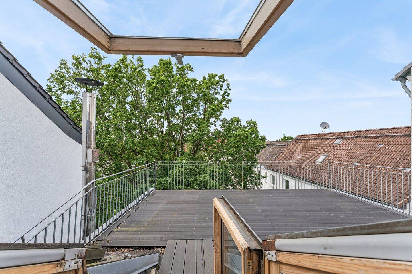 Ruhige Wohnung mit Sonnenterrasse – attraktives Eigentümerdarlehen möglich!, 20357 Hamburg (Altona)