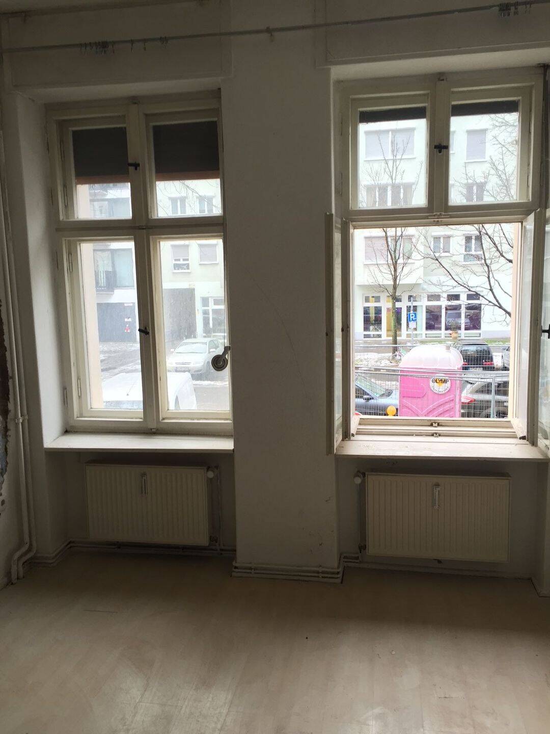 Zwei Zimmer in Berlin Mitte: Modernisiertes Apartment mit Balkon, 10435 Berlin (Mitte Prenzlauer Berg)