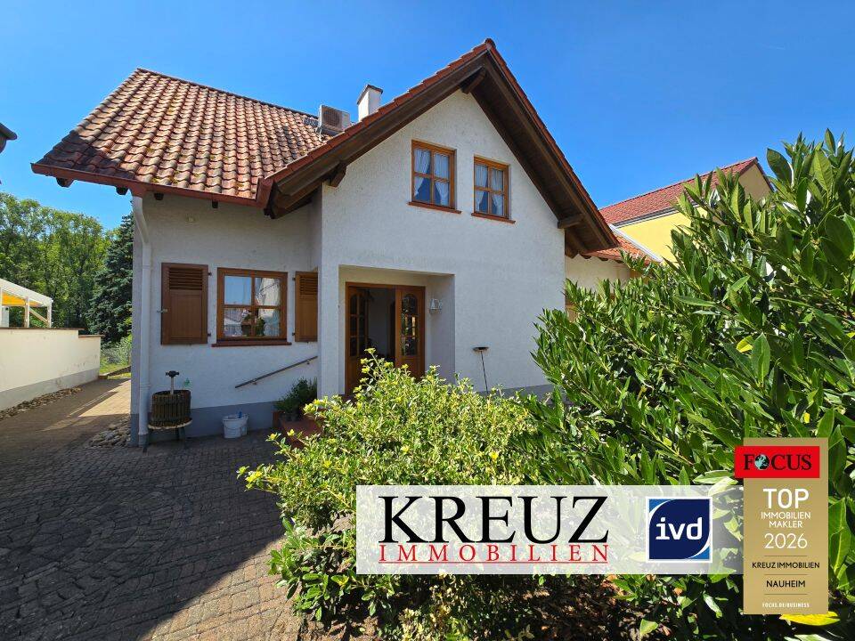Gepflegtes Einfamilienhaus auf großzügigem Grundstück mit Nebengebäuden, 65468 Trebur