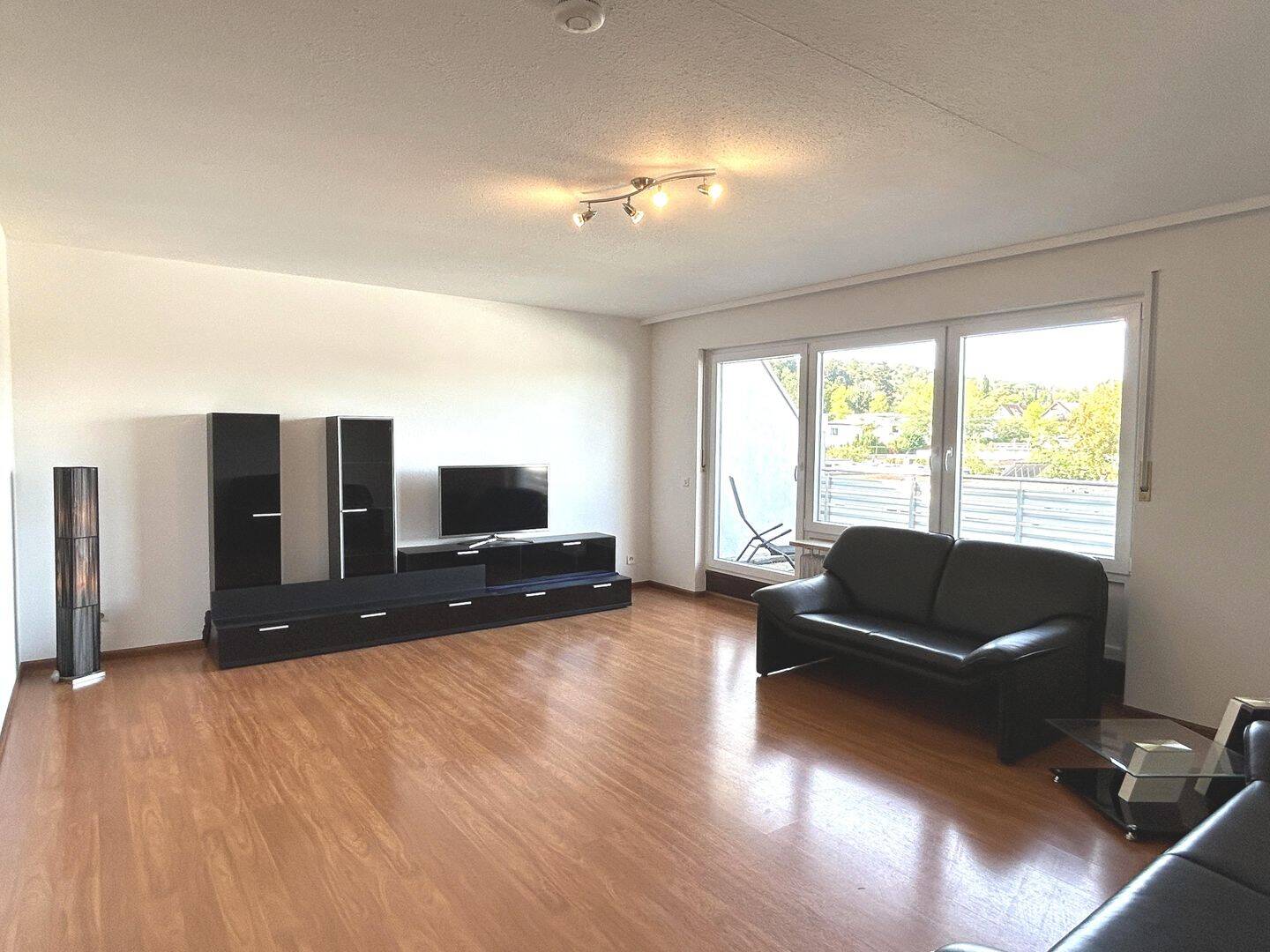 Wohnen mit Penthouse-Charakter, 79111 Freiburg im Breisgau