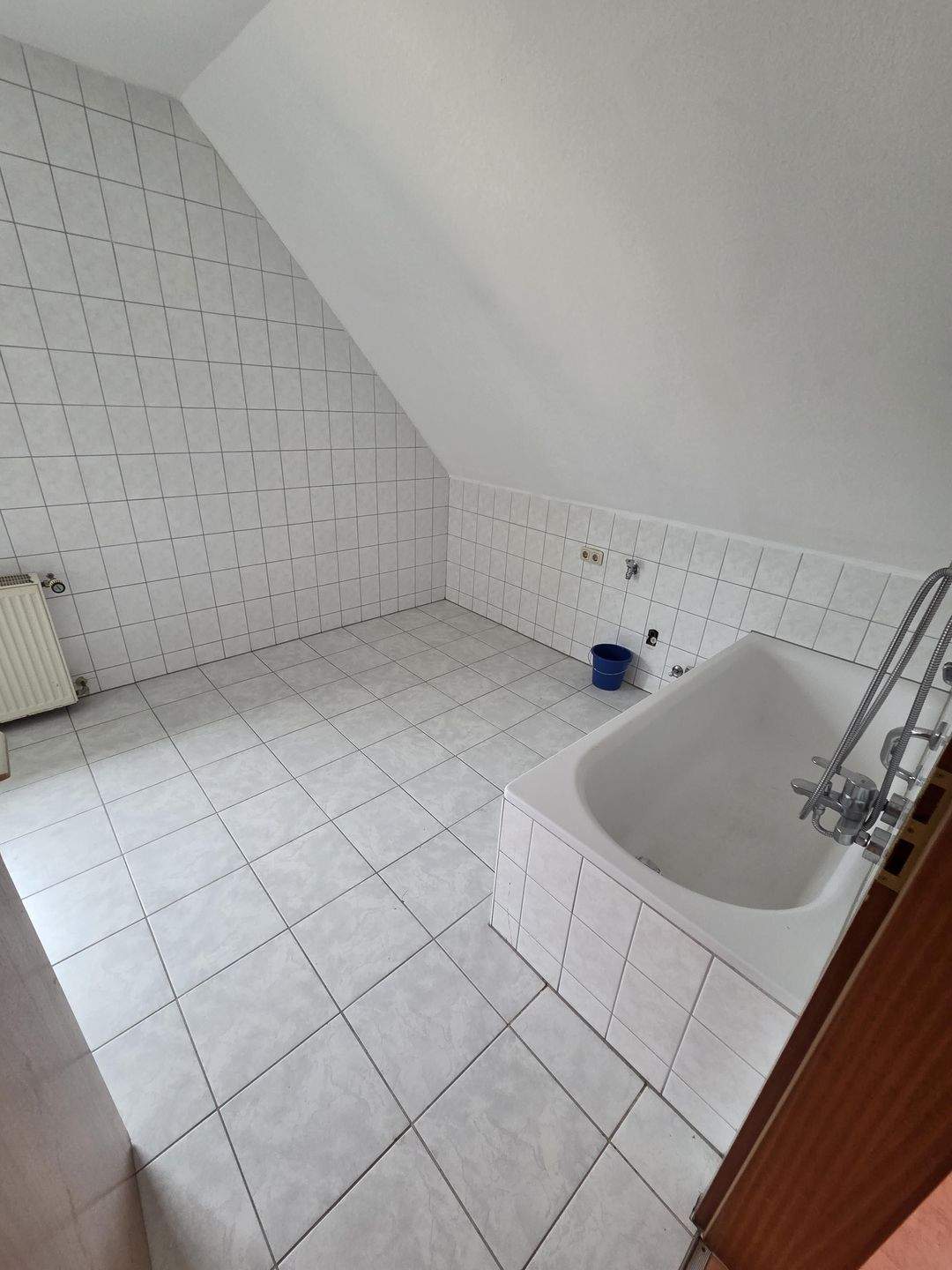 Helle 4-Zimmer-Dachgeschoss-Wohnung zum 1.03.2026 in Ludwigsstadt, 96337 Ludwigsstadt